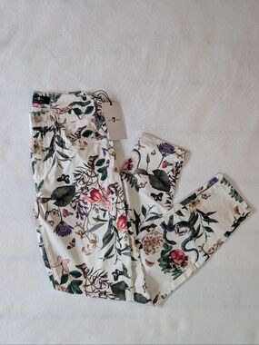 7 For All Mankind White Multi Floral Nature Art Skinnies